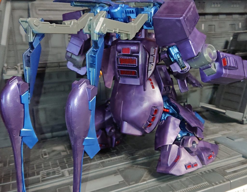 ほぼスタンドかわり・・・重いので支え