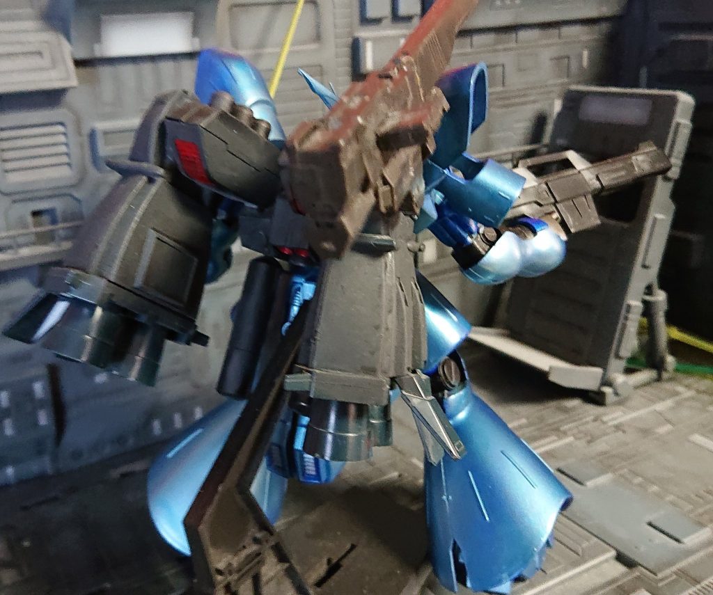 パックが重いのでスタンド必要・・・