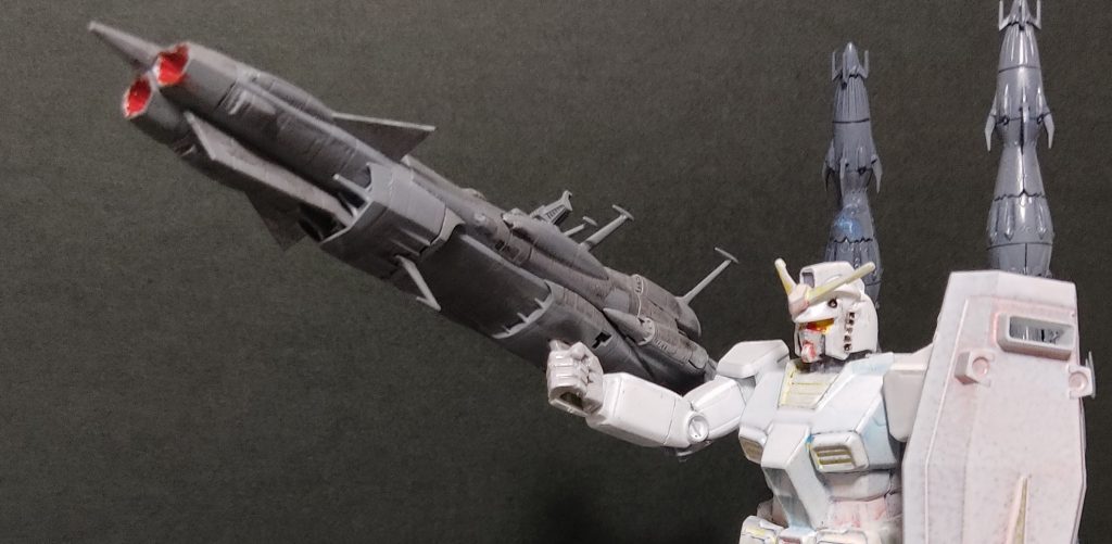 FG1/144ガンダムをそのまま使用。ギャラクティカ・ビーム・マグナムの方が高くつきました。発射時の擬音は「BAKOOOOOOOOOM」としたいモノです。