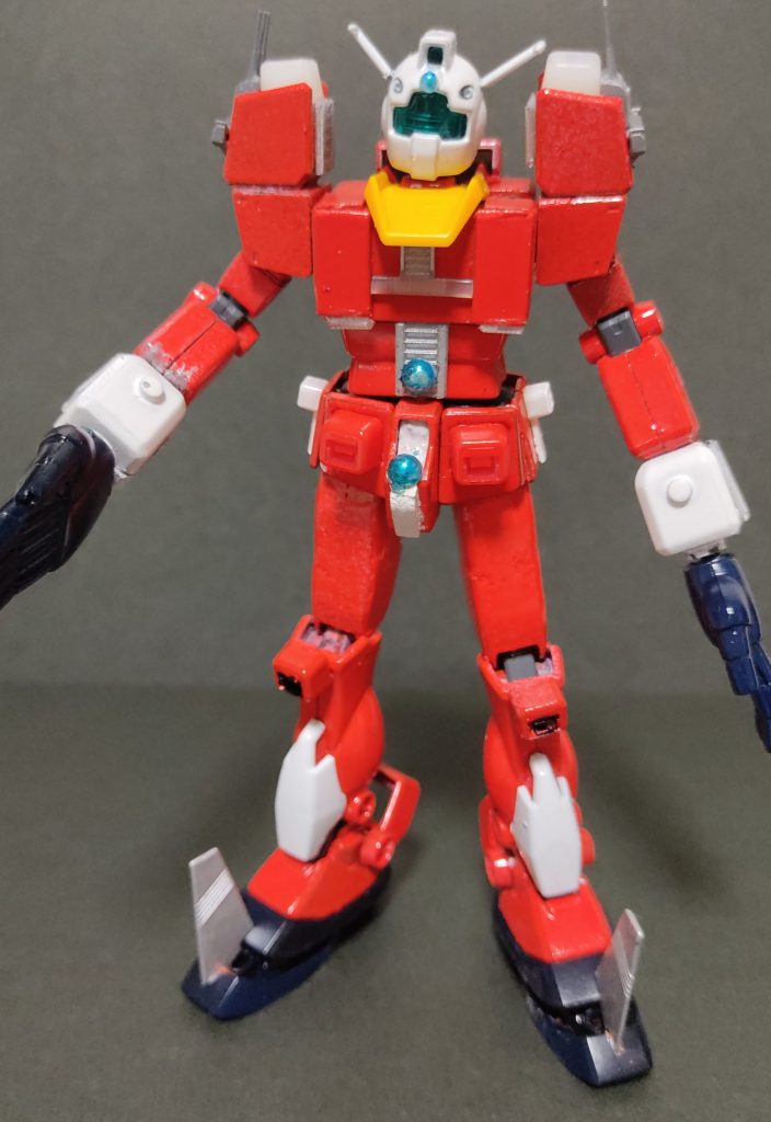 異文明感を出すために手足を大きくしました。胸部はジムの背面を使用。