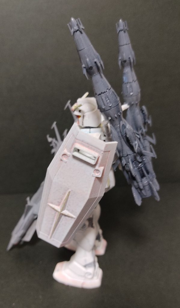 2基のデウスーラスタにより単独で銀河へ飛べる設定です。