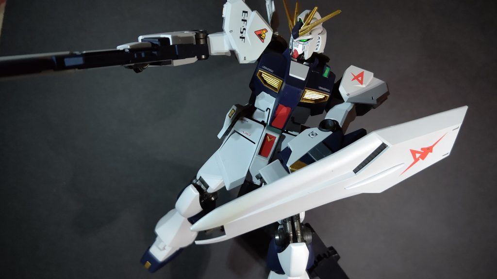 黄色部分はスターブライトゴールドに変更