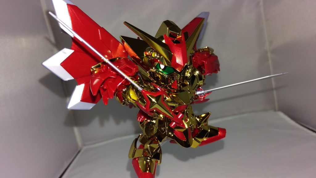 昔作った素組みの物ですがやはりかっこよさが違います。何もしてなくてもこのキラキラのかっこよさ(何かする技術がない)