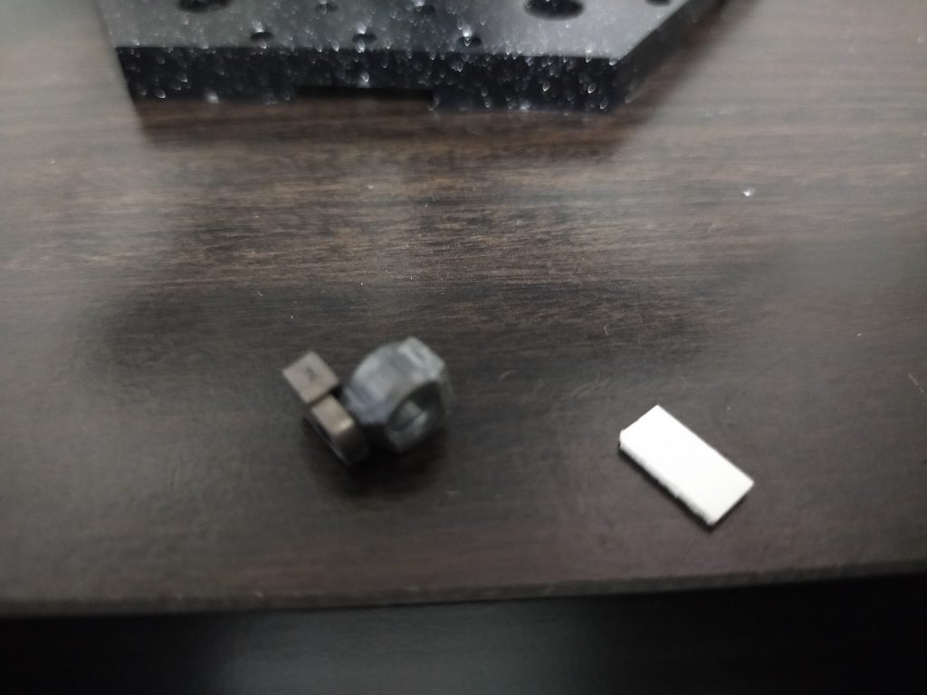 プラバンでポリキャップで接続！ビームマグナムの接続はMGOOガンダムセブンソード/Gのあまりパーツを使用。