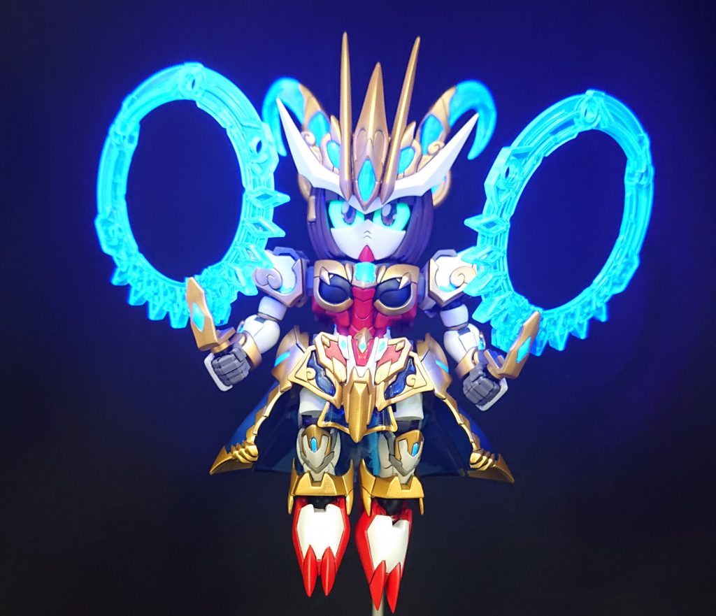 蛍光塗料を使用して各所のブルーの装飾をブラックライトで光るようにしています✨