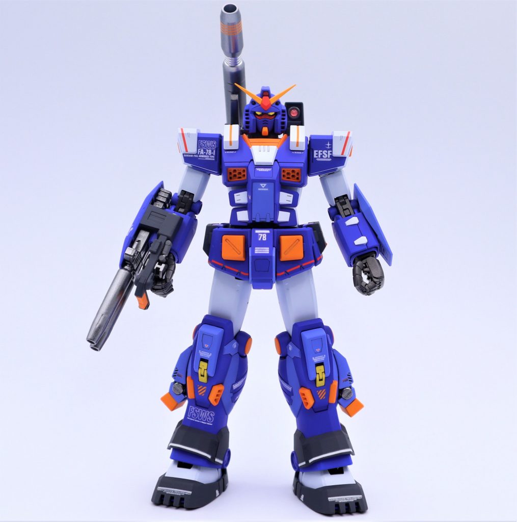 ブルーカラーのガンダムは新鮮でいいですね😀違和感もなくいい感じです✌️このキットはマスキングでの塗り分けが地味に多かった印象です😅