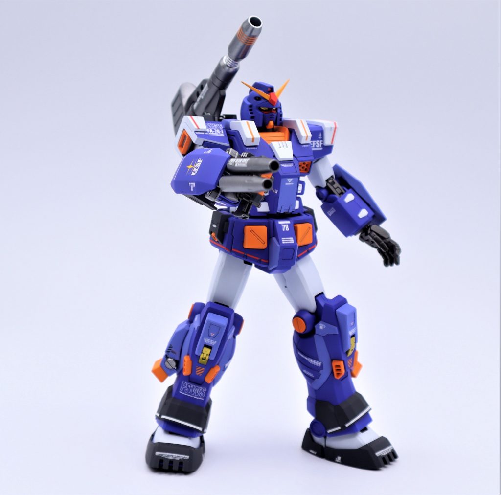 明るい青を入れたのとデカールはあまり貼らないようにしてバランスを取ってみました😄