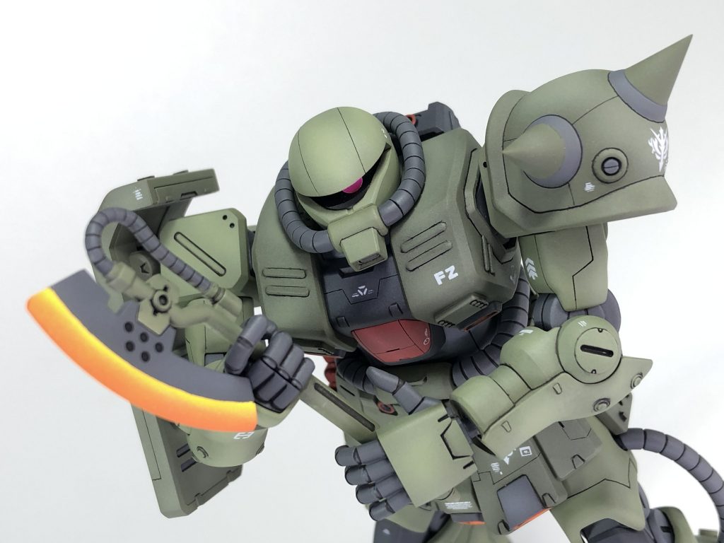 HGUCのボックスアートのポーズを真似てみました