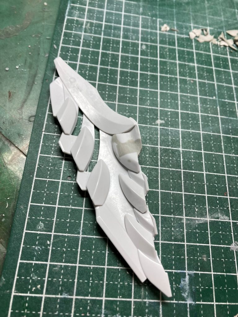 翼の内側はとにかく要らないものを除去し、丁寧に仕上げました。