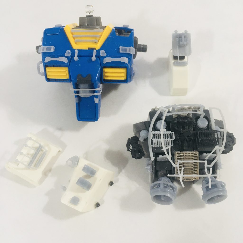 メイカーズのディティールアップパーツを仮付して、ディディティールのバランスを確認しています。