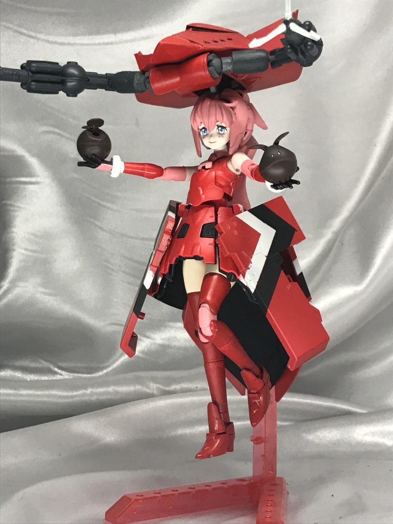 足は太もも部分を素肌を変え、セクシーに。膝をピンクにしたんですが、これタイツだとしたら膝だけピンクておかしくないです？