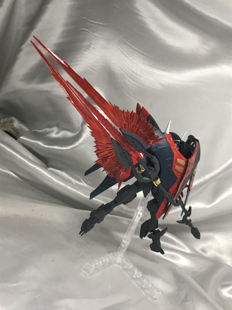 実はマント閉じ状態の方が好き。