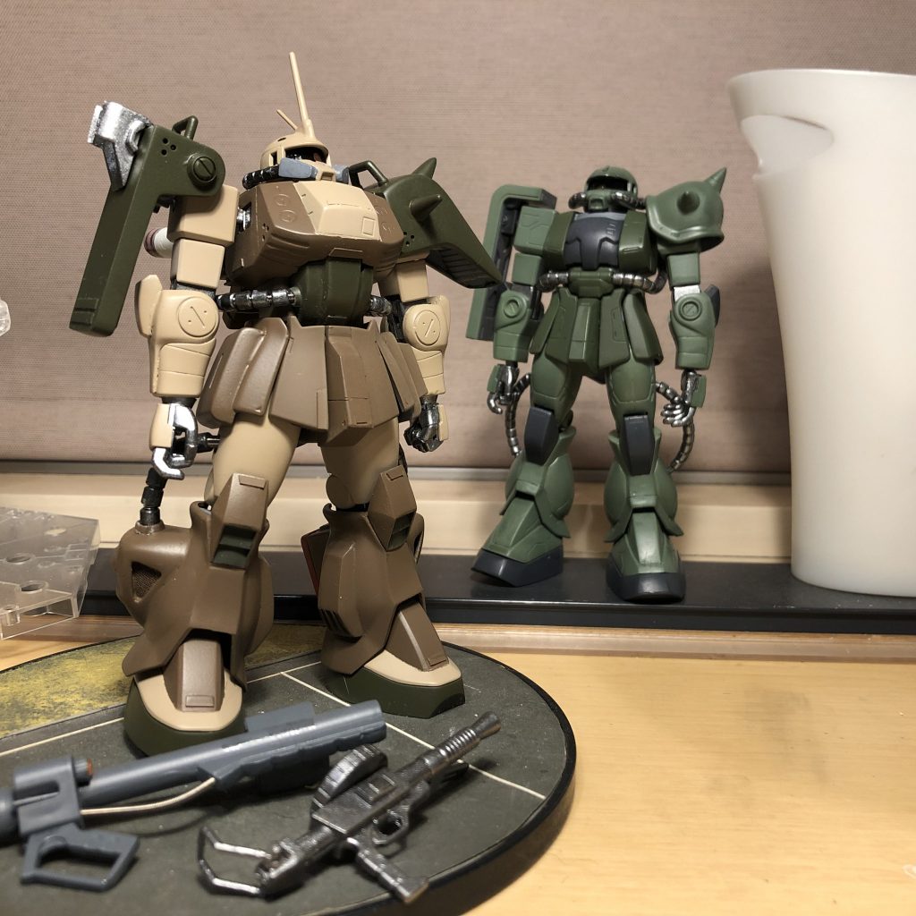 ほぼ塗装が終わった状態。後ろの人も仕上がってる！