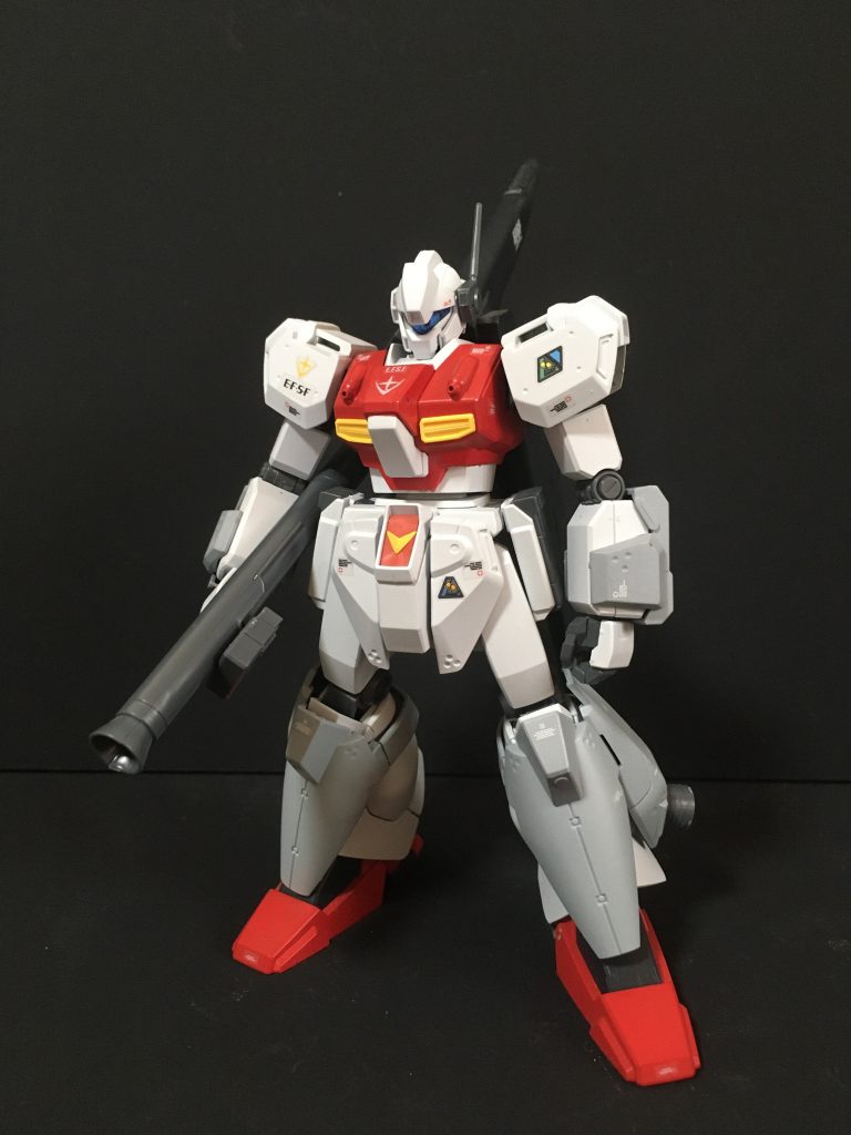 肩のウェポンラックも外した状態出渕さんのジェガンデザインも良いですが、ジム系機体としてはスタークジェガン仕様の方が落ち着きます。