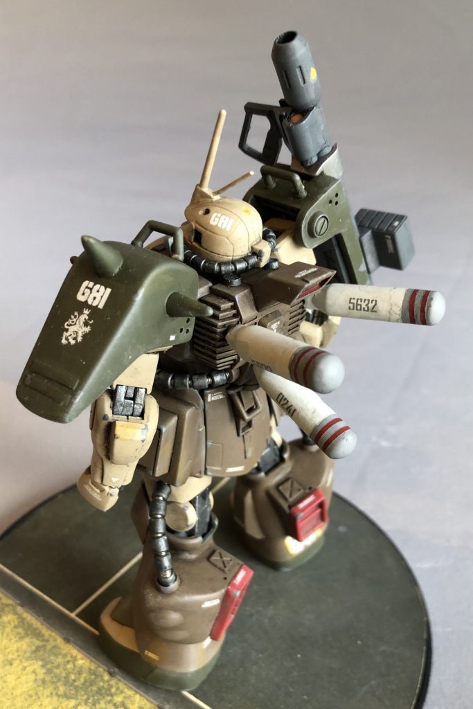 プラ板や市販ディテールアップパーツで情報量を増しています。