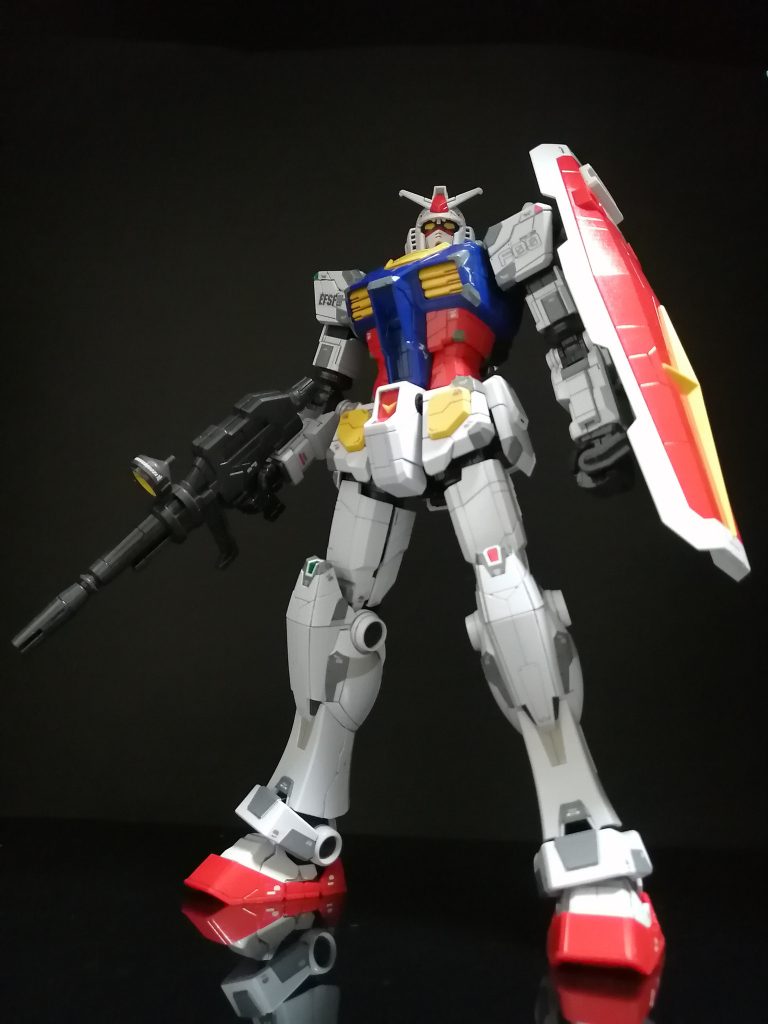 下からのアングル。横浜ガンダムを見に行きたいと思っているんですが、まだ行けていません。今年中には行きたいです。最後まで見ていただき、ありがとうございます。