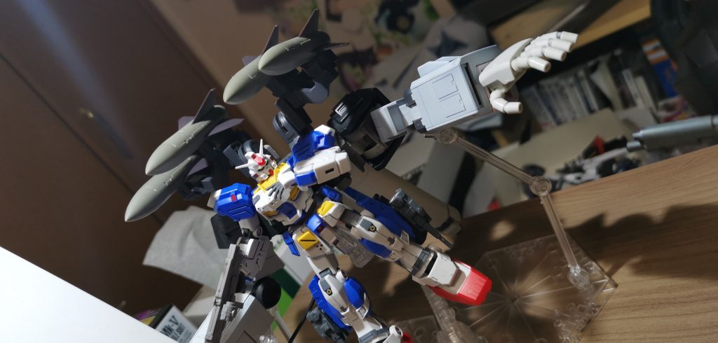 カッコイイポーズを求めて…–8枚目/制作者：紫雨