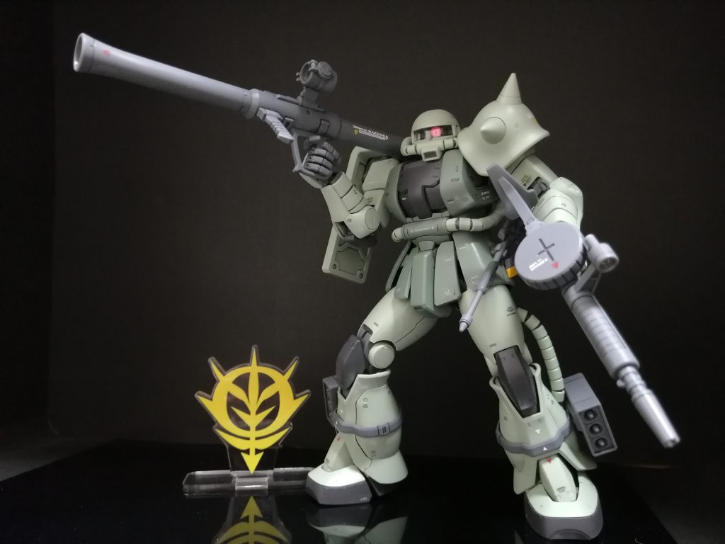 オラオラ系のフル装備のポーズが似合います。