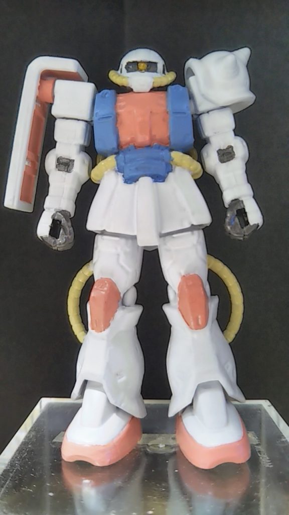 限定版のガンプラは…ガンダムとザクがそれぞれ1体づつのセットでした😅　そして…ザクは、ガンダムカラー仕様でした👍…のカラーイメージです😎