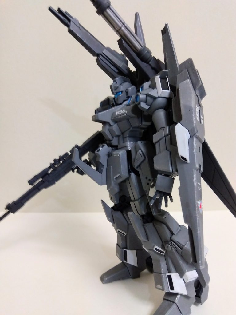 側面図。ライフルはノーマルリゼルの物を切り詰め、ビルダーズキャンペーンのスコープを拝借しました。