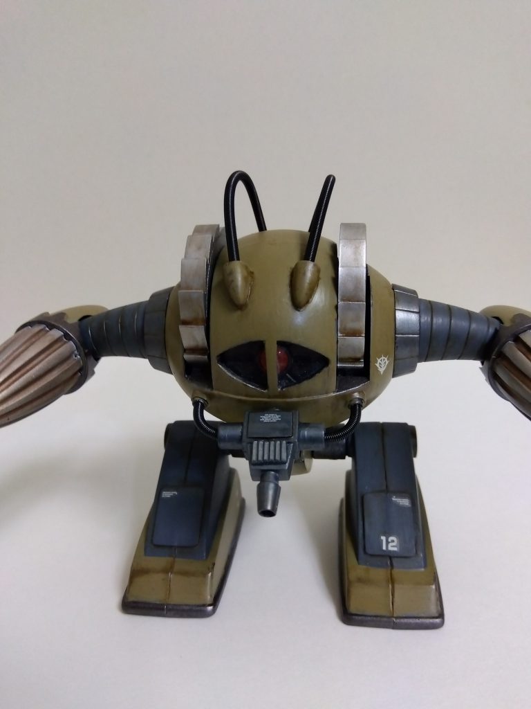 基本素組みで、パイプをスプリングにしたのと脚部の接続位置変更、各部のディテールアップをしたぐらいです。