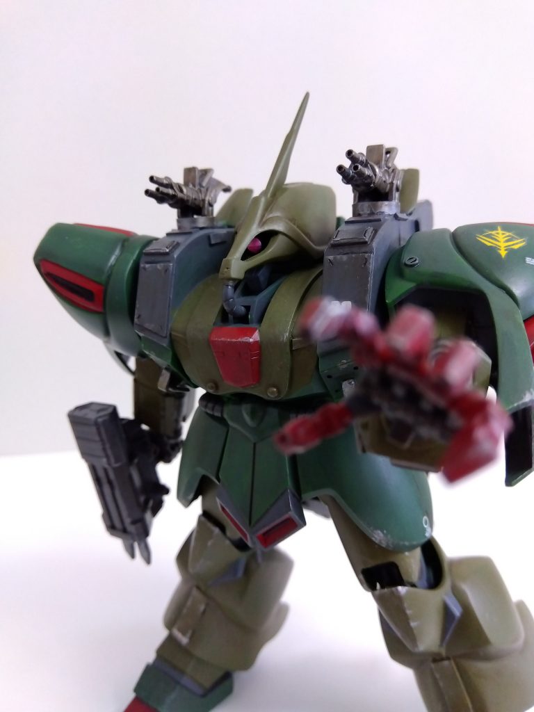 カラーリングはシタデル+エナメル塗料のチッピングで。本当はシュツルムガルスとニコイチして作りたかったんですが、技量が無くて諦めました……