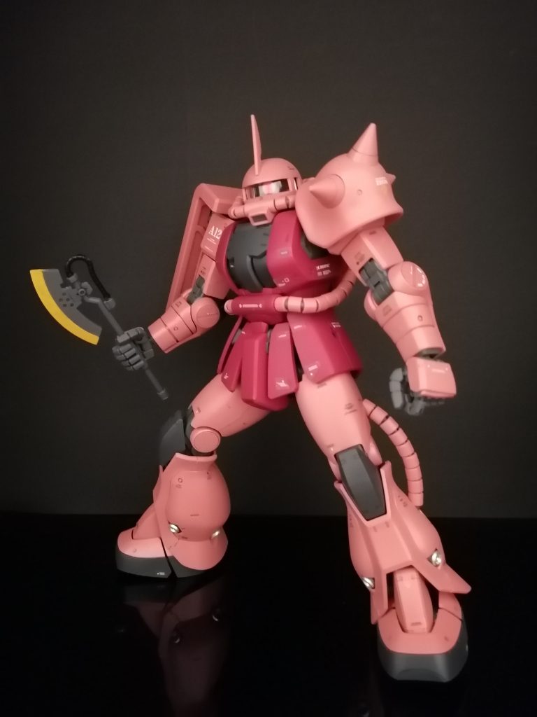 ヒート・ホークはイエローとブラックで部分塗装しました。