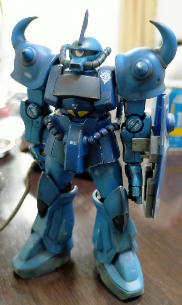 旧HGUCですがガッチリした体型は好きです。