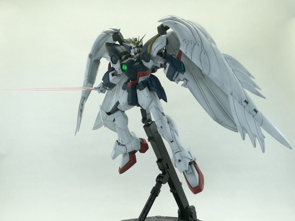 ブッピガン!あまり動かないけど、羽があってでかいしかも太めのプロポーションなので迫力がすごい