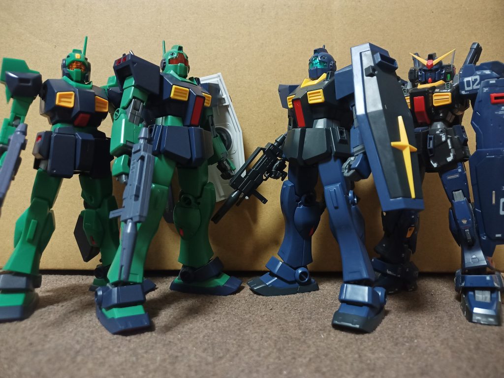 最後に似た色のMSと記念撮影