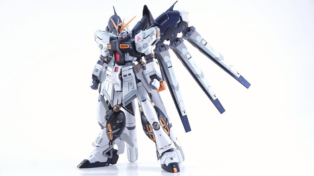 Hi-νガンダム–3枚目/制作者：しんぺい