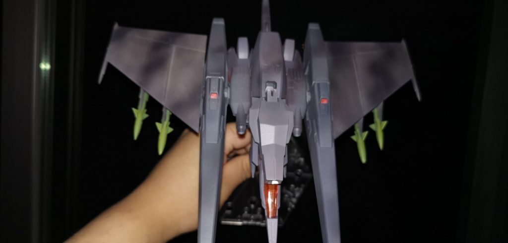 夜間迷彩っぽく塗装しました。