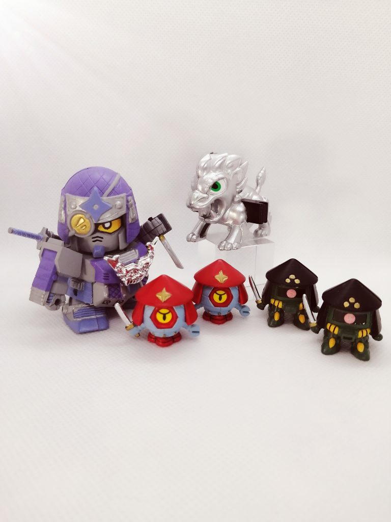 以前作った雑魚と暴留も一緒に並べてみました。やはり雑兵は数がいると見栄えがいいですね。何ならもう1セット分欲しいぐらいですが、再版されても今のオンラインショップでは、過去に買ったキット含め追加購入できないんですよね。転売対策だとは思いますが、バンダイさん・・・なんとかなりませんかねぇ。