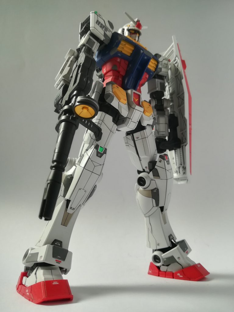 ほんの少し部分塗装、スミ入れ、トップコートつや消し。これだけでも凄いカッコ良いキット