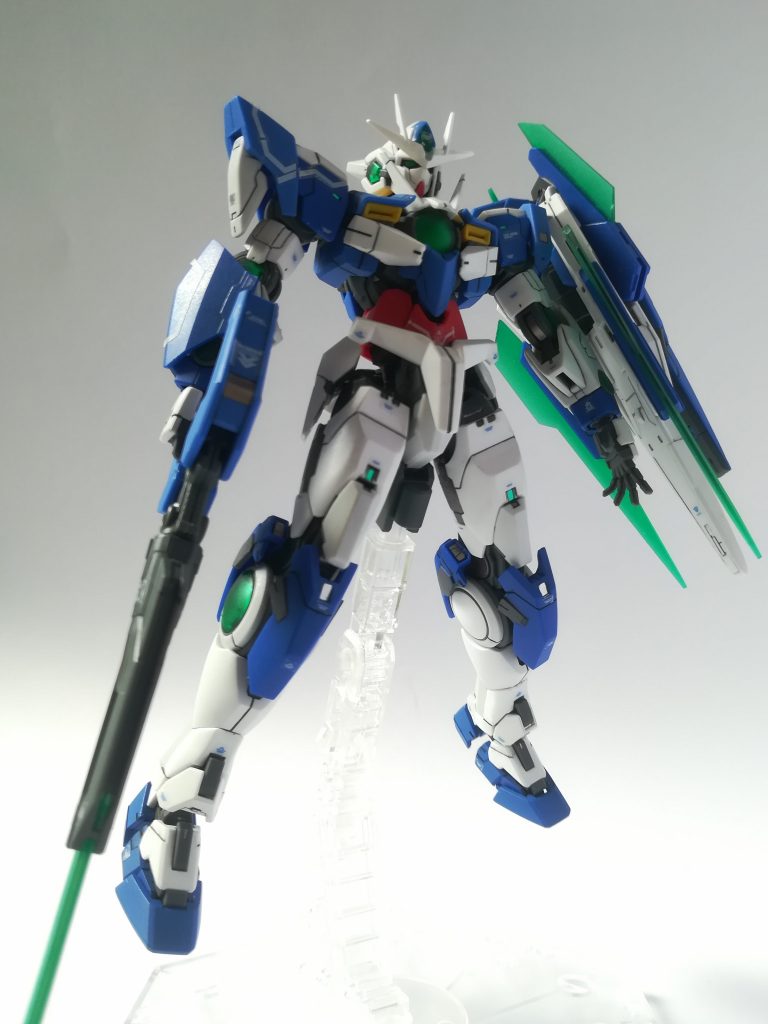 使用したマーカー：ガンダムブルー、グレー、ヘビーガンメタリック元はホビーリサイクル店で購入した組み立て済みキットで、格安でした。パーツ欠損が多く、組み立ても粗かったから。