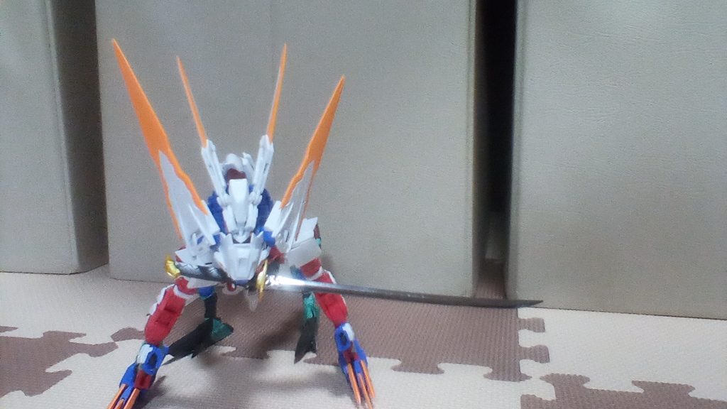 アストレイブルーレッドフレイム–3枚目/制作者：ランディの息子