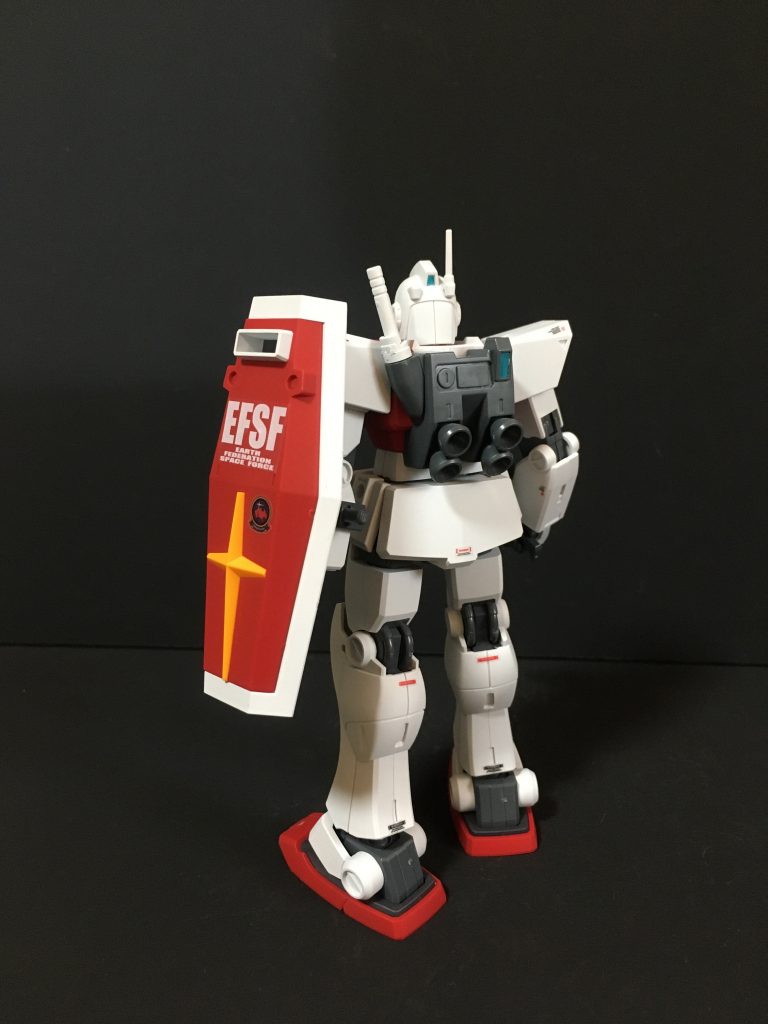 後方ショットトリントン基地所属ならデザートカラーが正しいように思いますが、、、連邦カラーが好きなのでお許しください。