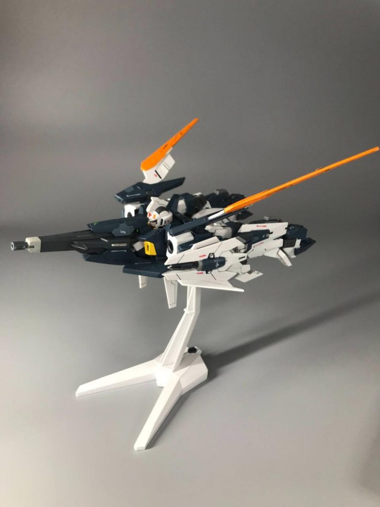 変形もバッチリです。