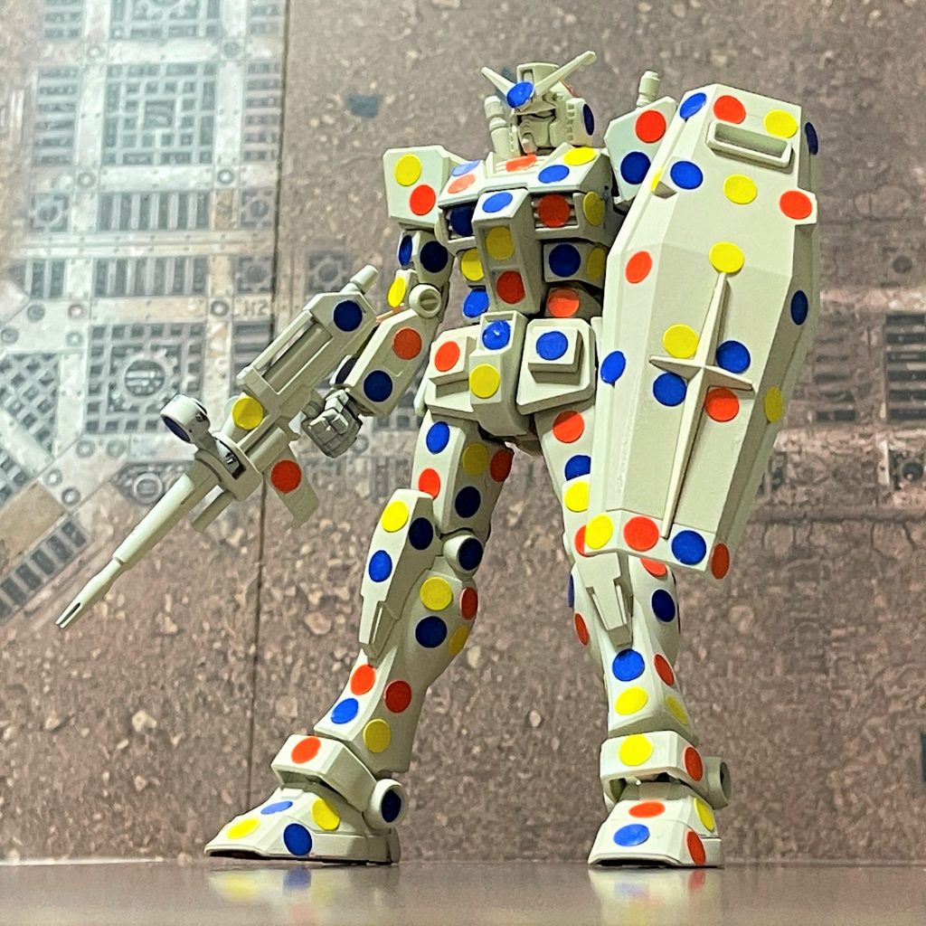 四角い形に丸い色–2枚目/制作者：アトリエ コメットハート