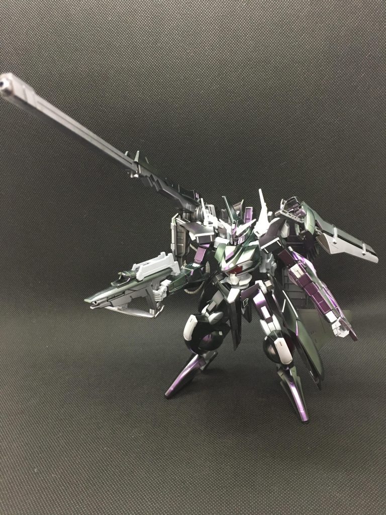 パーツがポロポロとれるので、あんまり動かせません。。