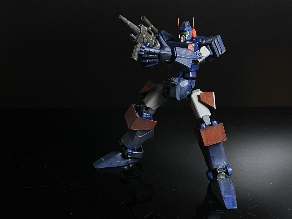 平手も作りました.ザクの手から改造.手は大きめが好みなので,大きいです.