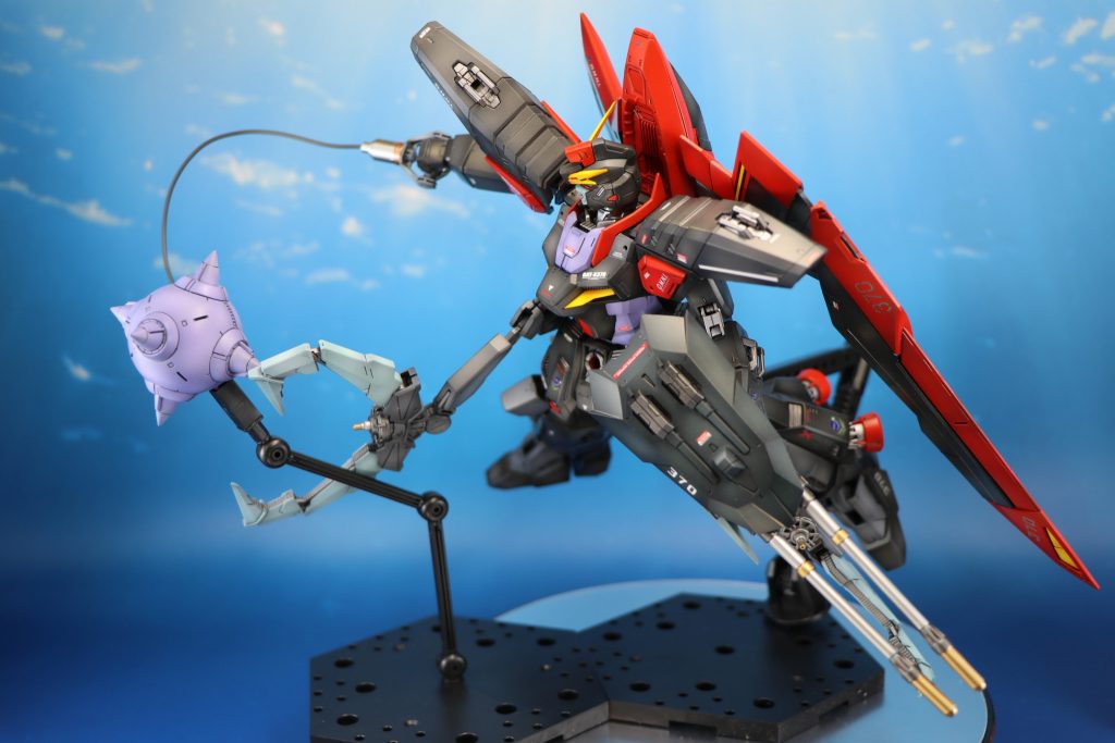 元デザインからかなりゴツくなったレイダーガンダム。昨年末の販売予約はエラい事になってました。