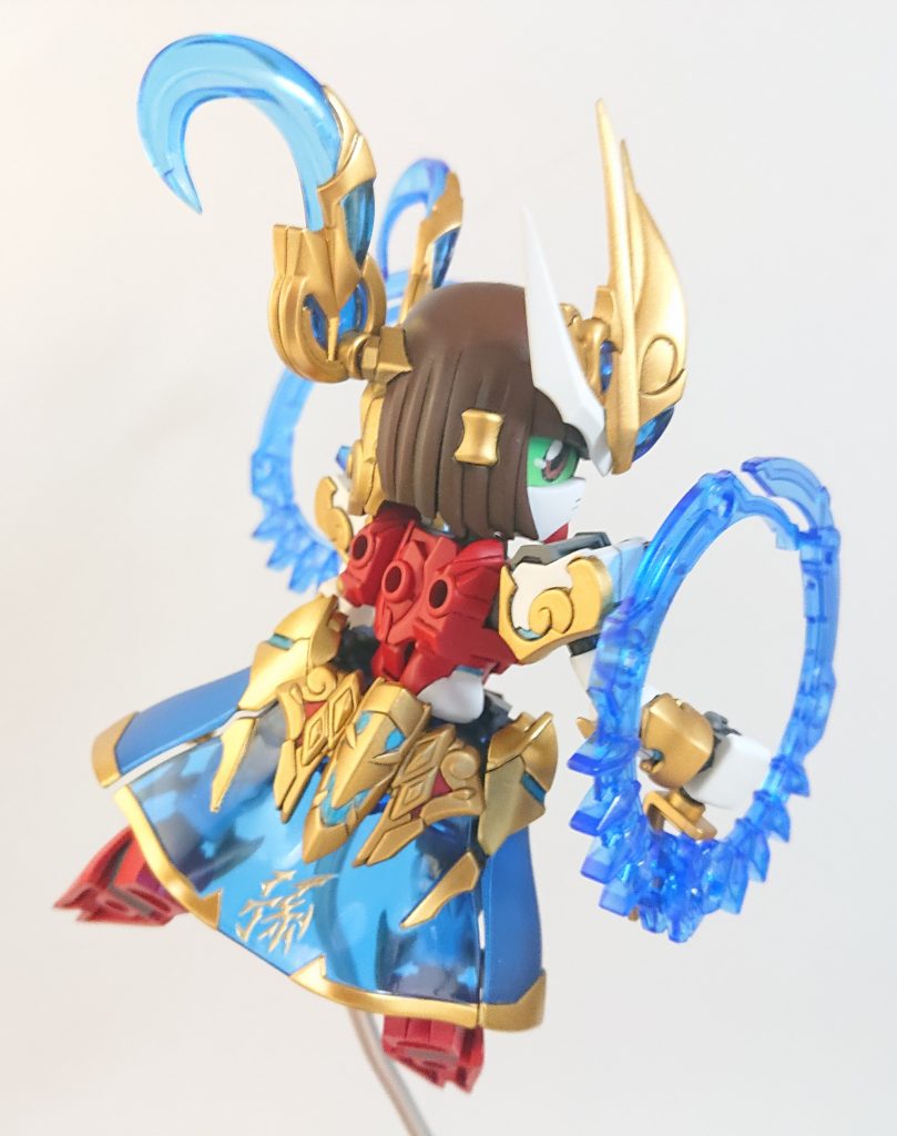 腰周りのクリアパーツは塗るか迷ったのですが、透けてた方がセクシーな気がしたので、クリアのままに