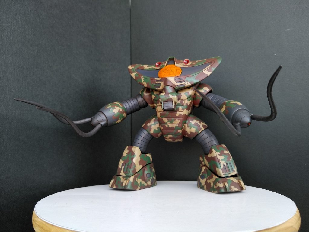 煽りで。グレーの部分はメカサフのままです。