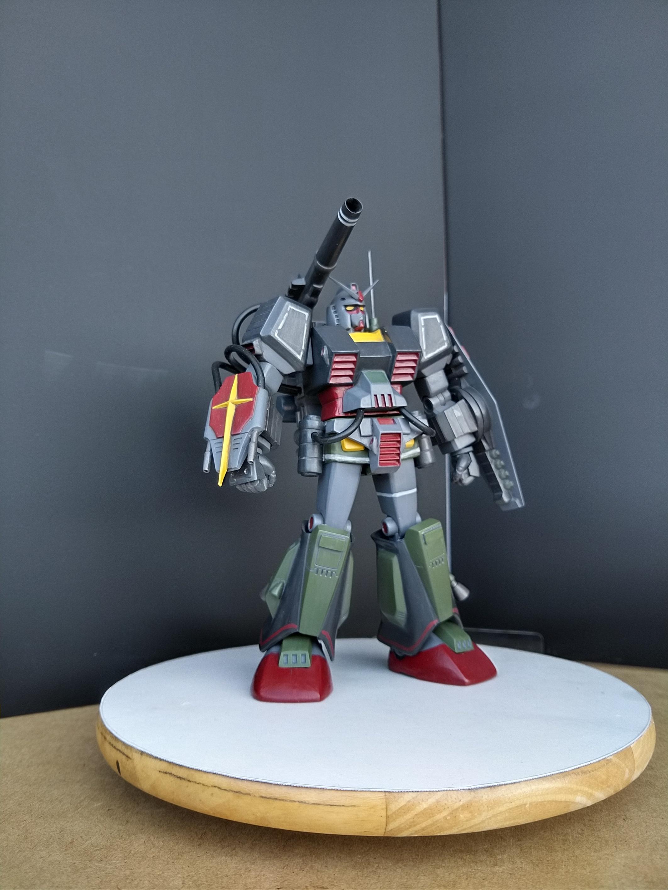 旧キット1/144パーフェクトガンダム筆塗り｜you.zxt10cさんのガンプラ 