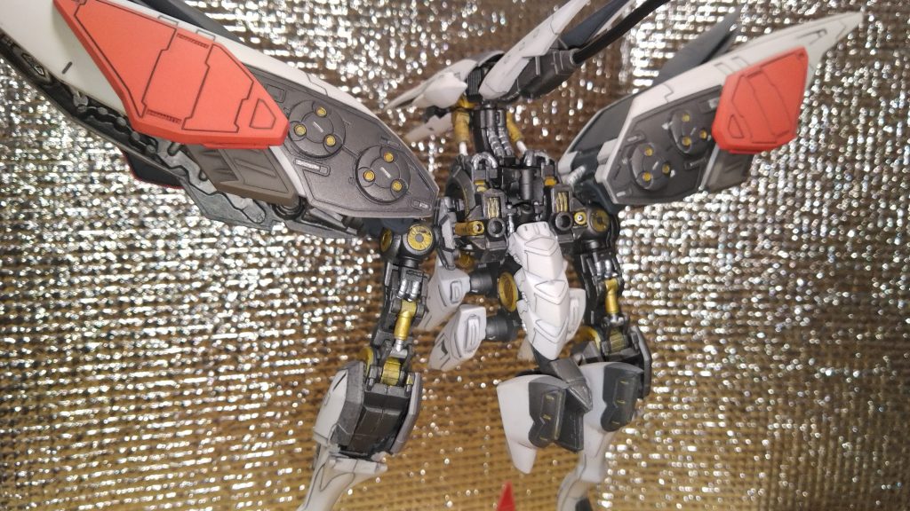 好みなメカメカしさになって、MGバルバトスのフレーム使って正解だったと思ってます😁