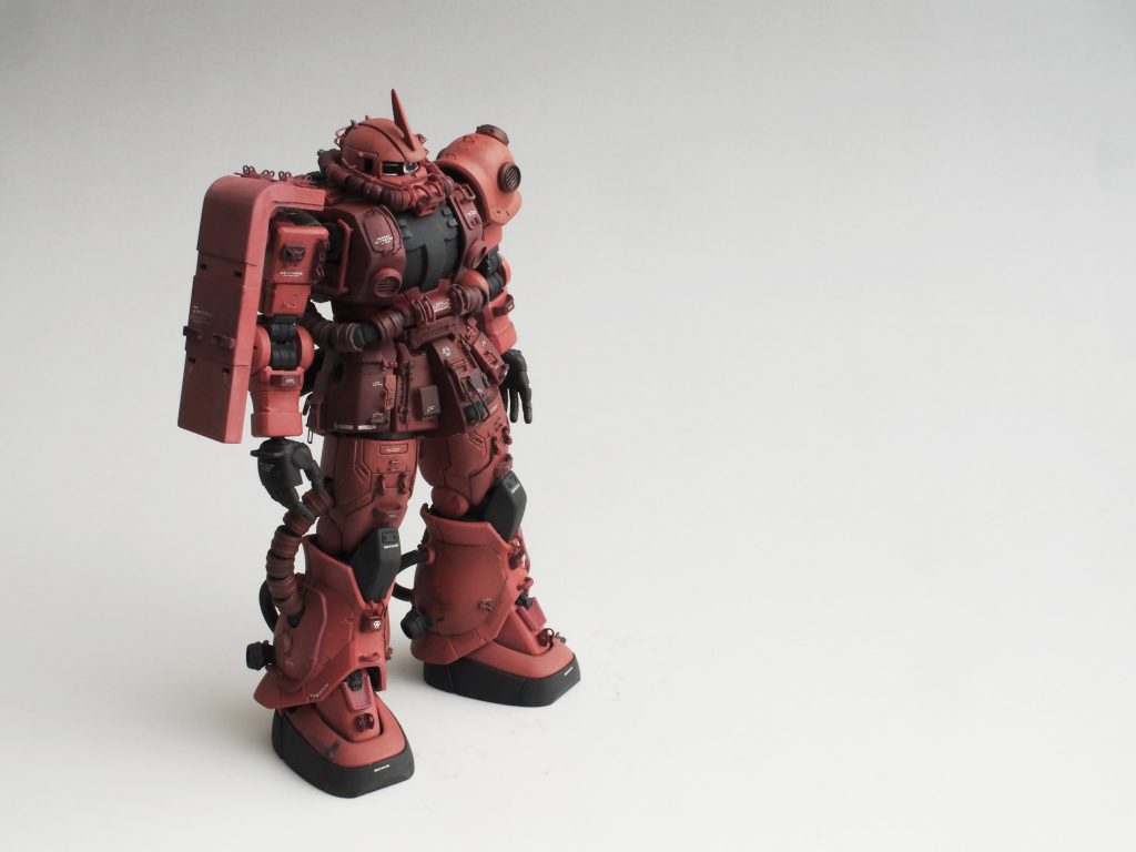 ディティールアップパーツをたくさん貼っていますが、オーバーディティールに見えないように同系色で塗り分けています。