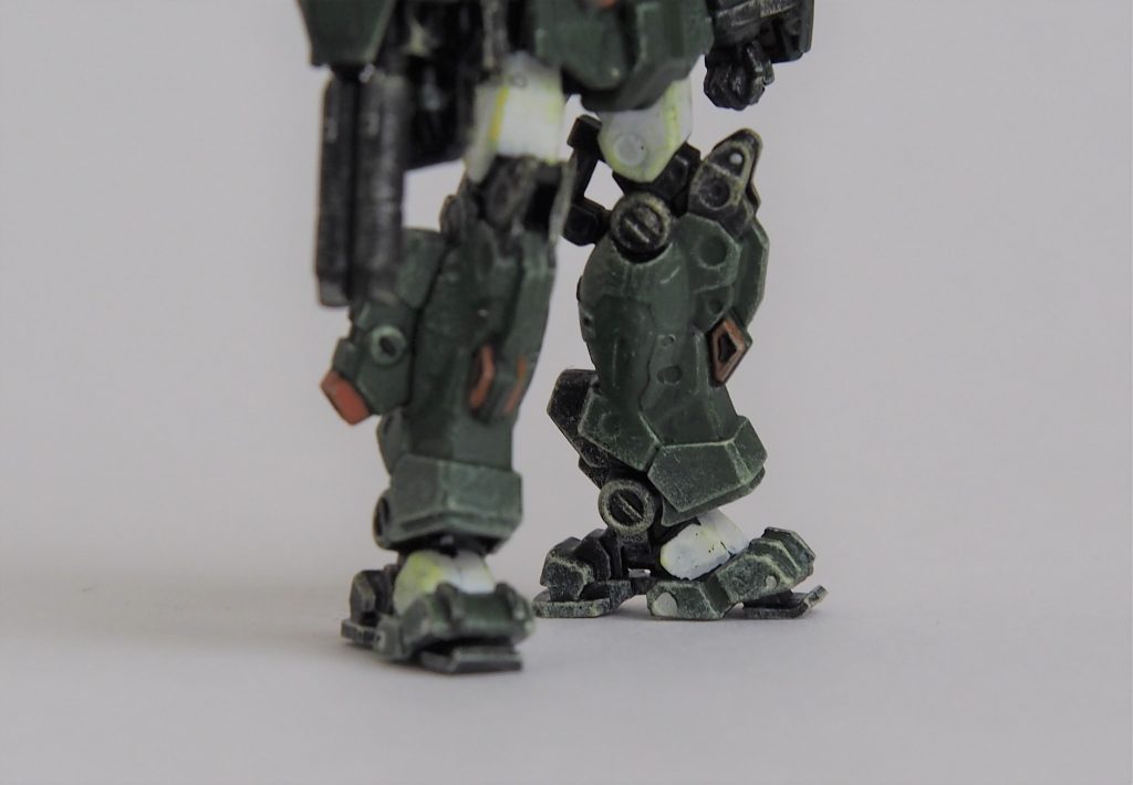 足元砂っぽい感じにしたかったんですが、あんまりそれっぽくならなかったなぁ。ウェザリングカラーの導入を検討。