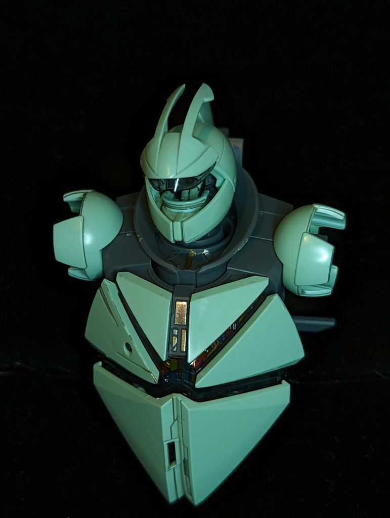 ターンXはディテール部分を少し金属風に塗っています