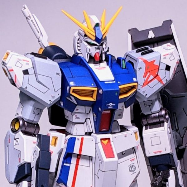 EG  νガンダム(どこぞの立像風)